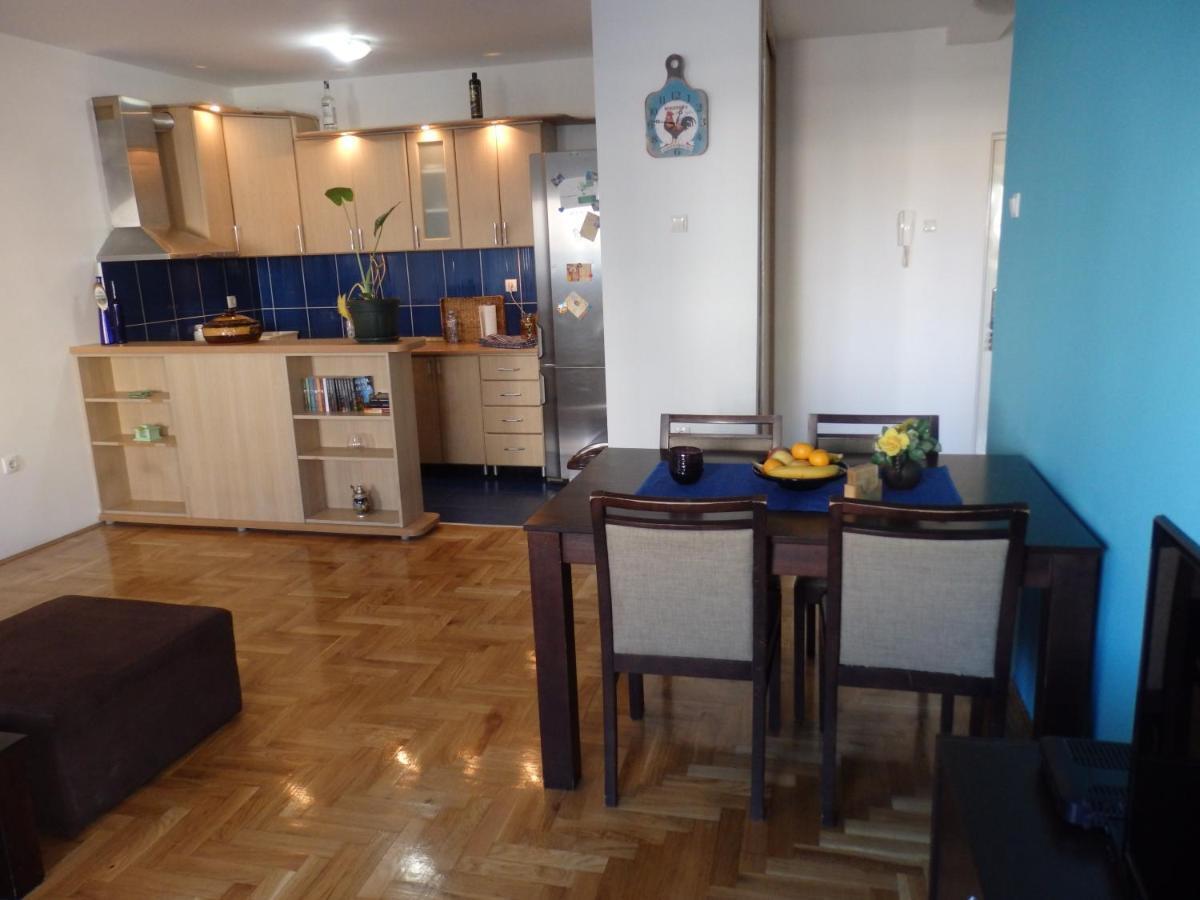 Apartment Erika 2 Novi Sad Extérieur photo
